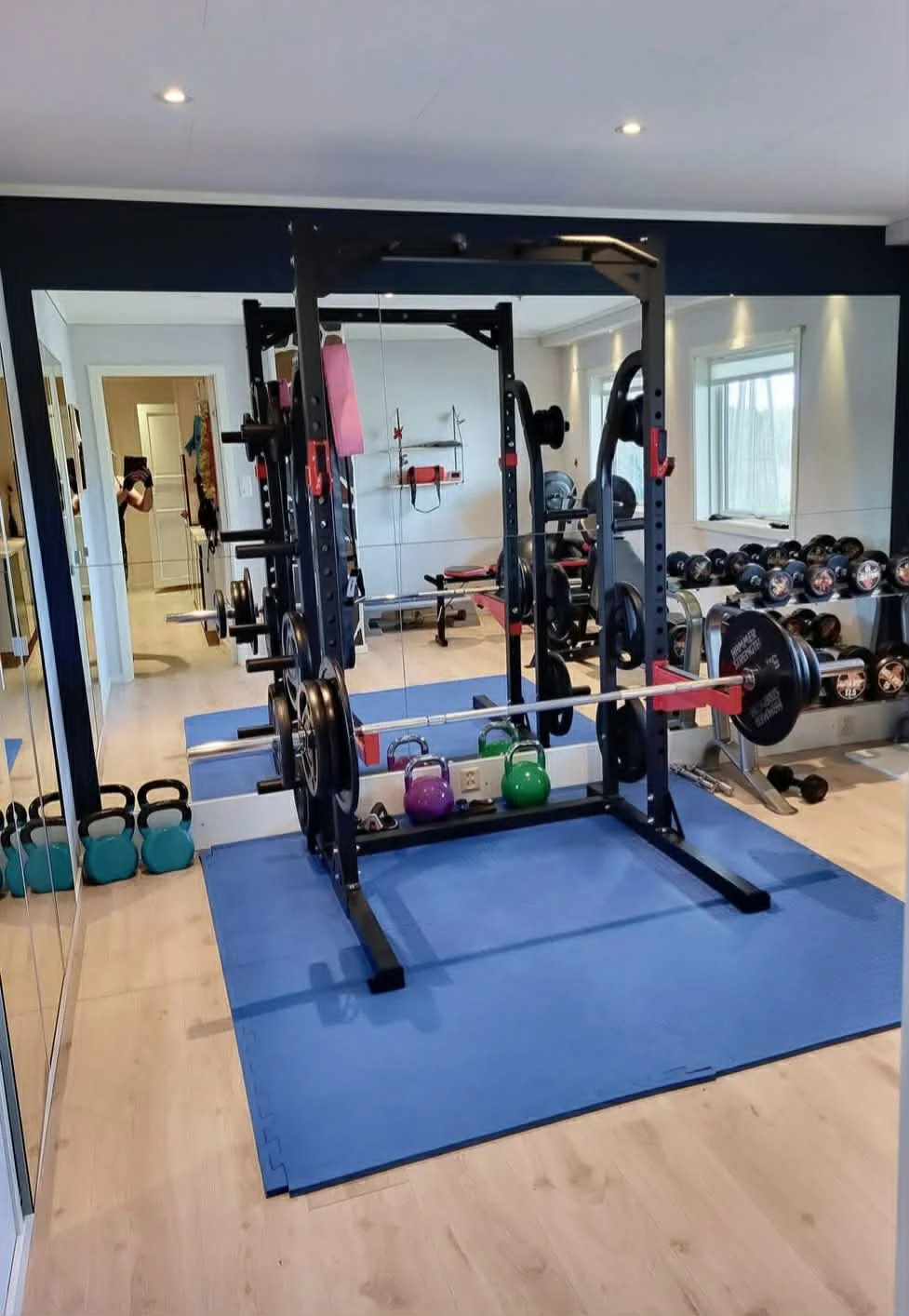Treningsrom for styrketrening og personlig trening i Mandal